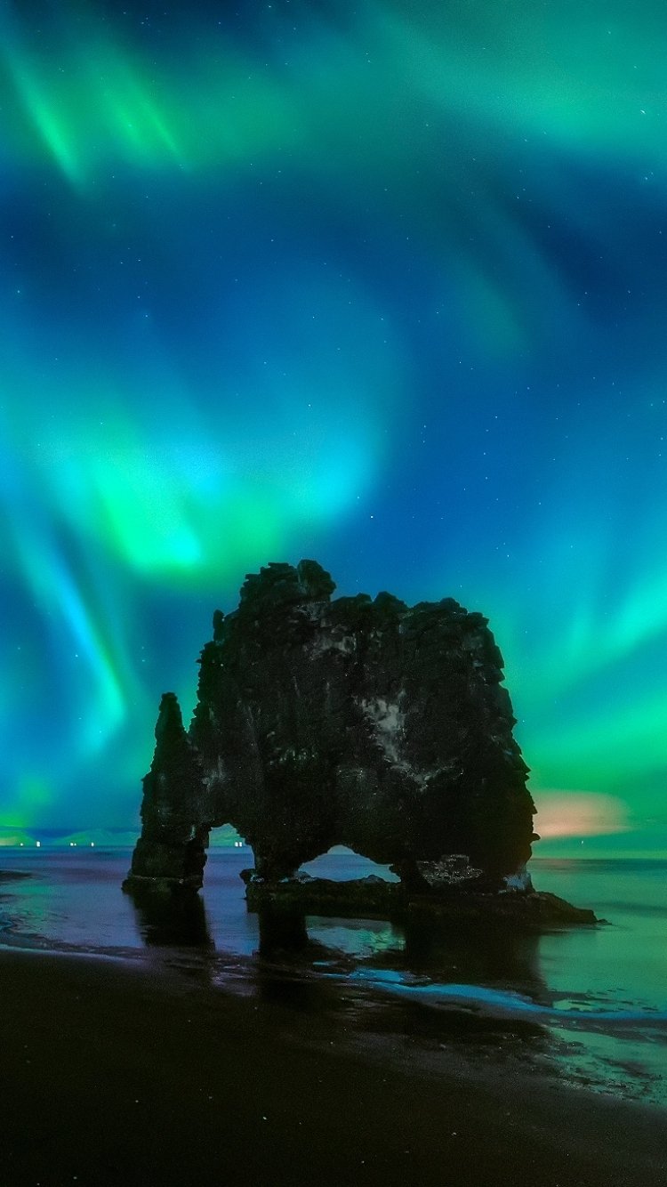 Download Arch Night Nature Aurora Borealis Phone Wallpaper