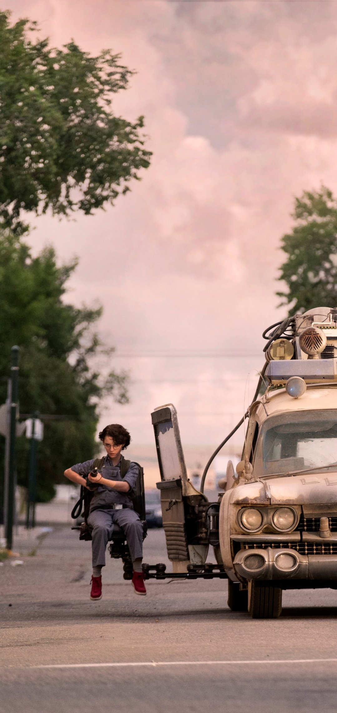 Mckenna Grace iPhone Wallpapers