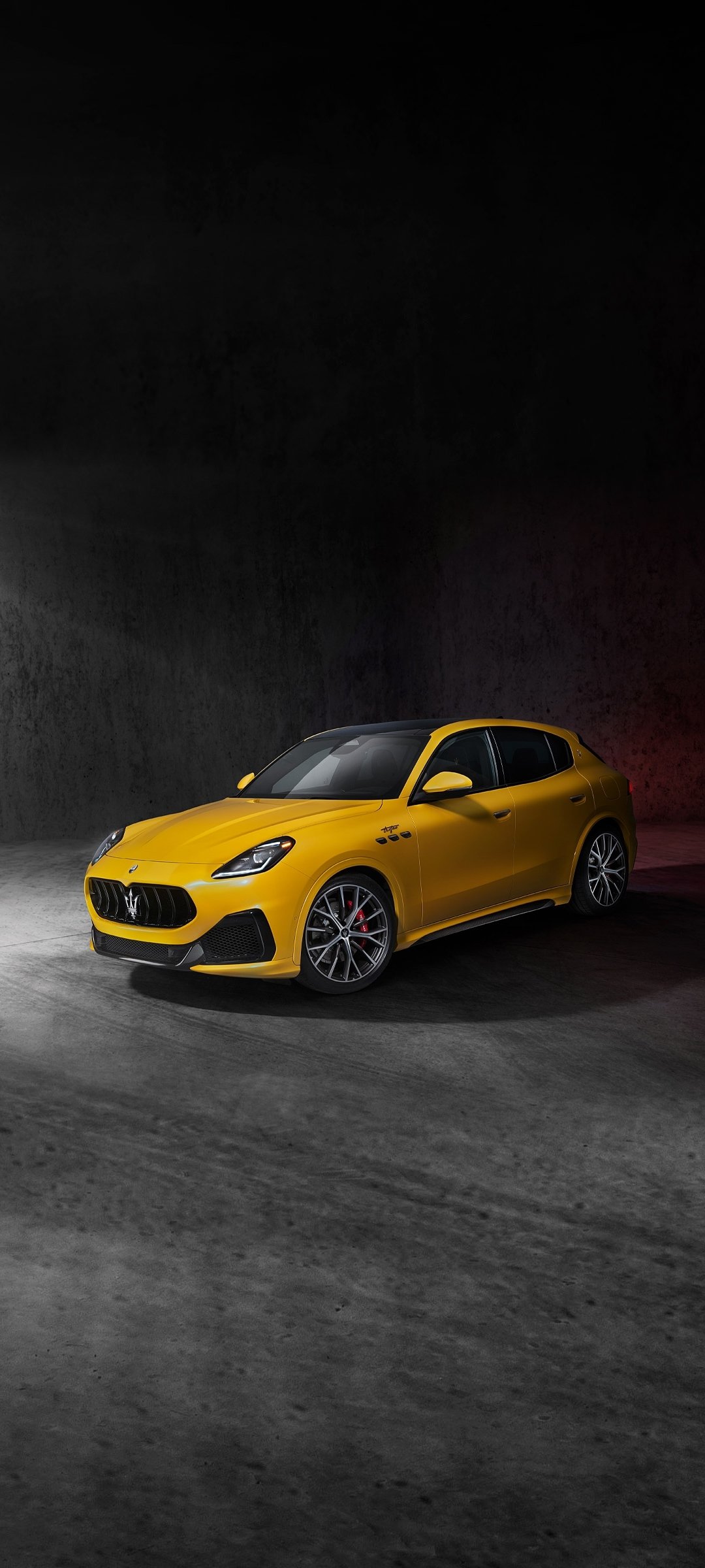 Download Maserati Grecale Trofeo Vehicle Maserati Grecale Phone Wallpaper