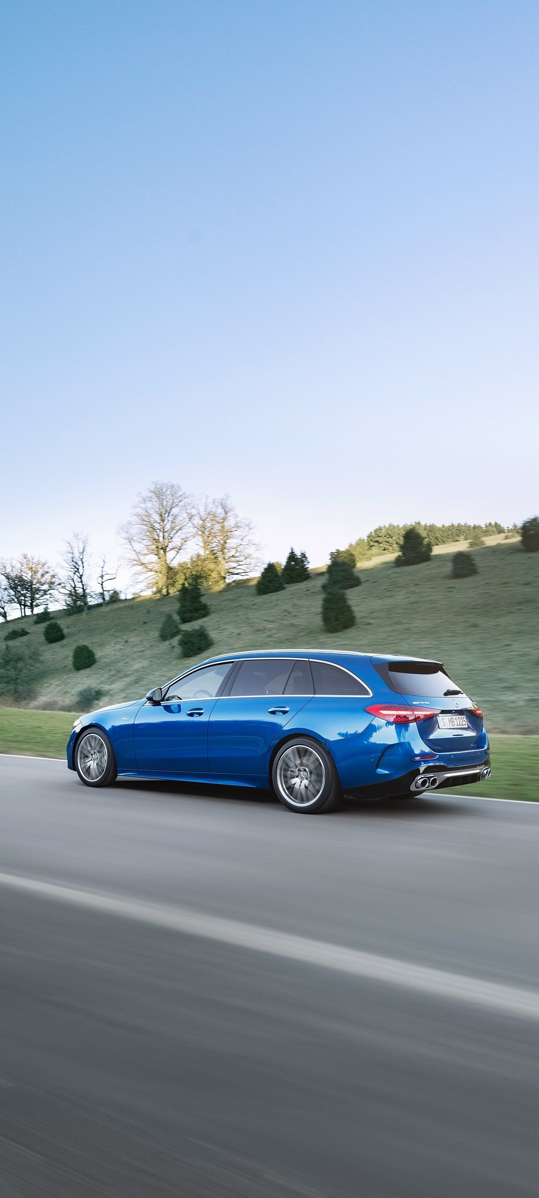 Download Vehicle Mercedes-AMG C 43 Phone Wallpaper