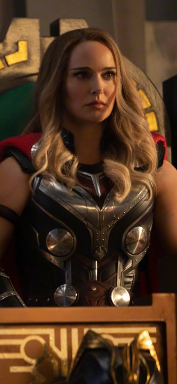 Valkyrie (Marvel Comics) Tessa Thompson movie Thor: Love and Thunder Phone Wallpaper