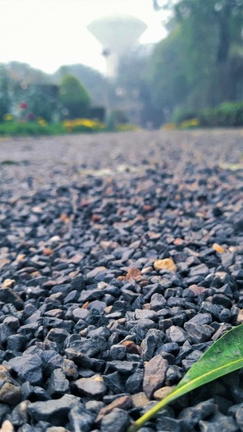  Pavement with small stones