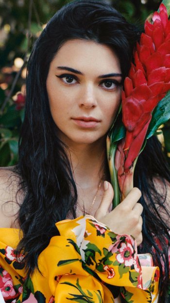 American model Celebrity Kendall Jenner Phone Wallpaper