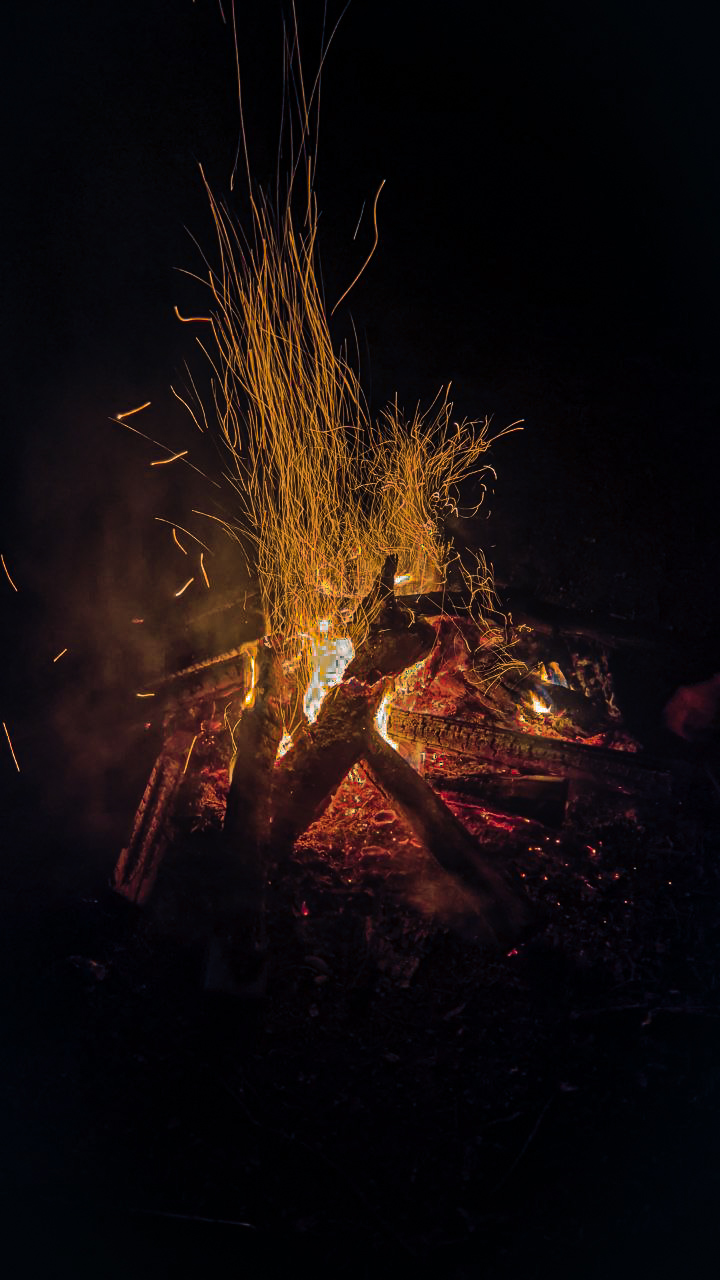 bonfire at night by Hermano
