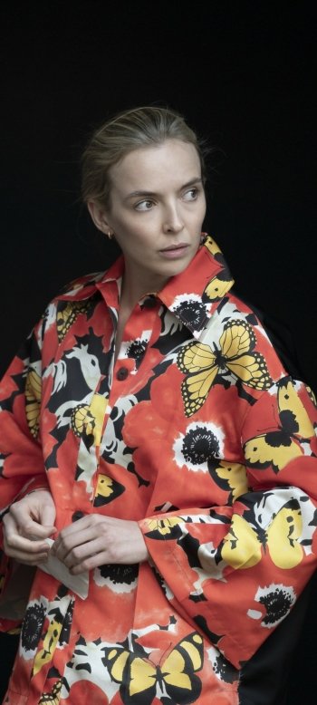 Jodie Comer TV Show Killing Eve Phone Wallpaper