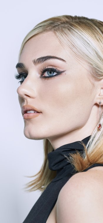 Celebrity Meg Donnelly Phone Wallpaper