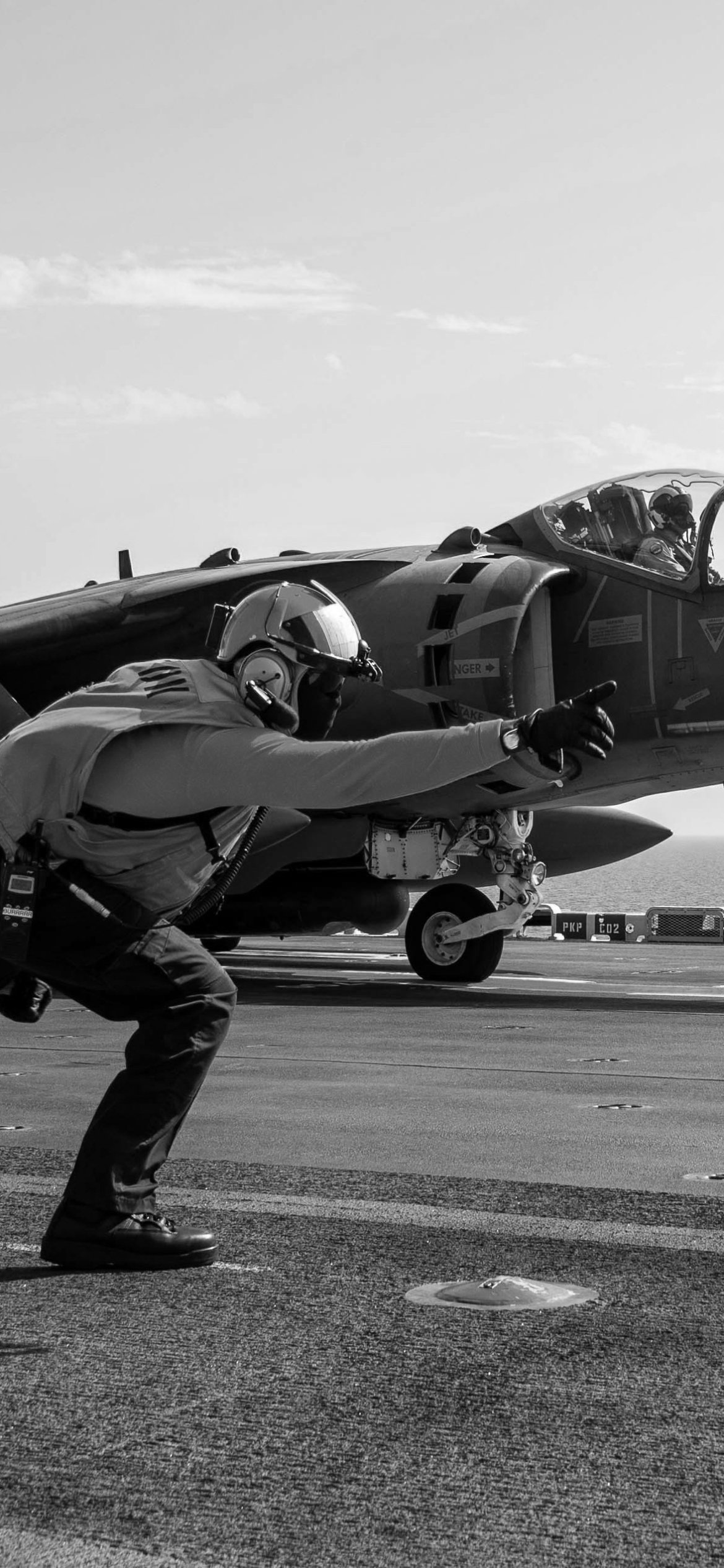 McDonnell Douglas AV-8B Harrier II Phone Wallpapers