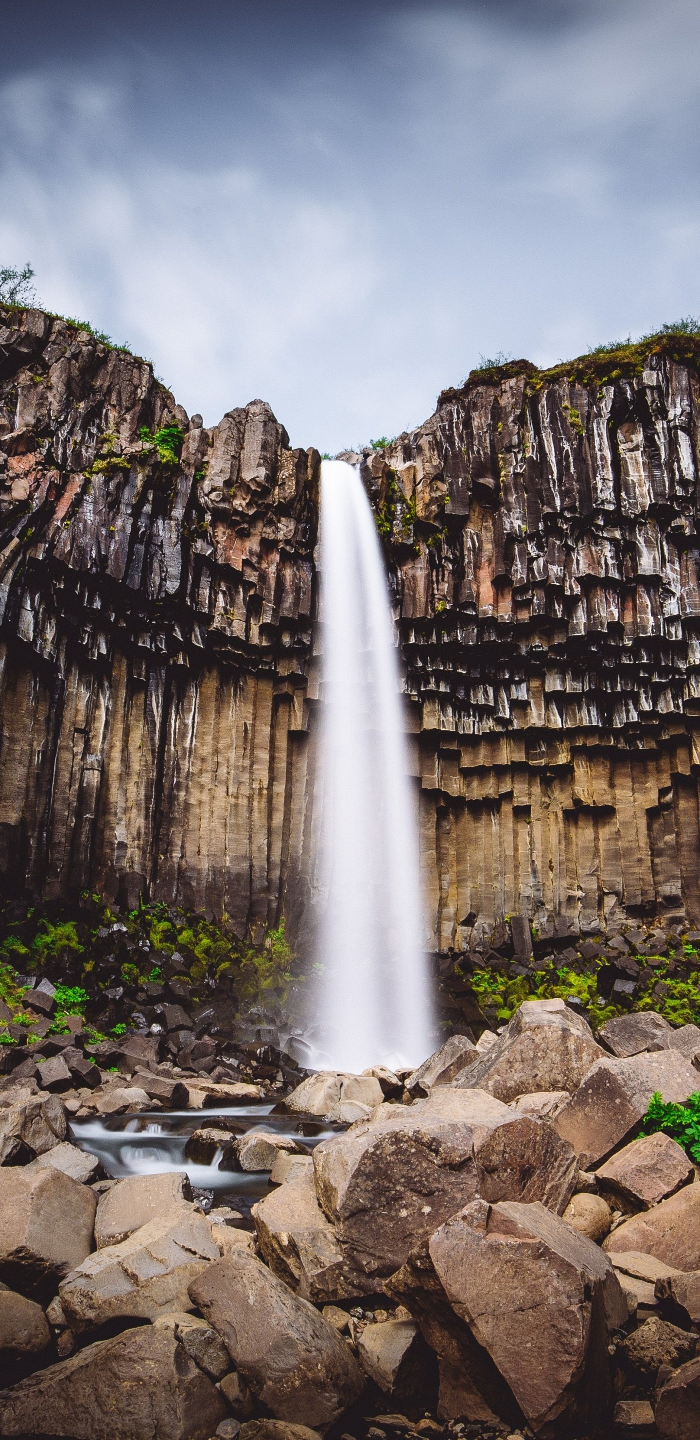 Download Nature Svartifoss Phone Wallpaper