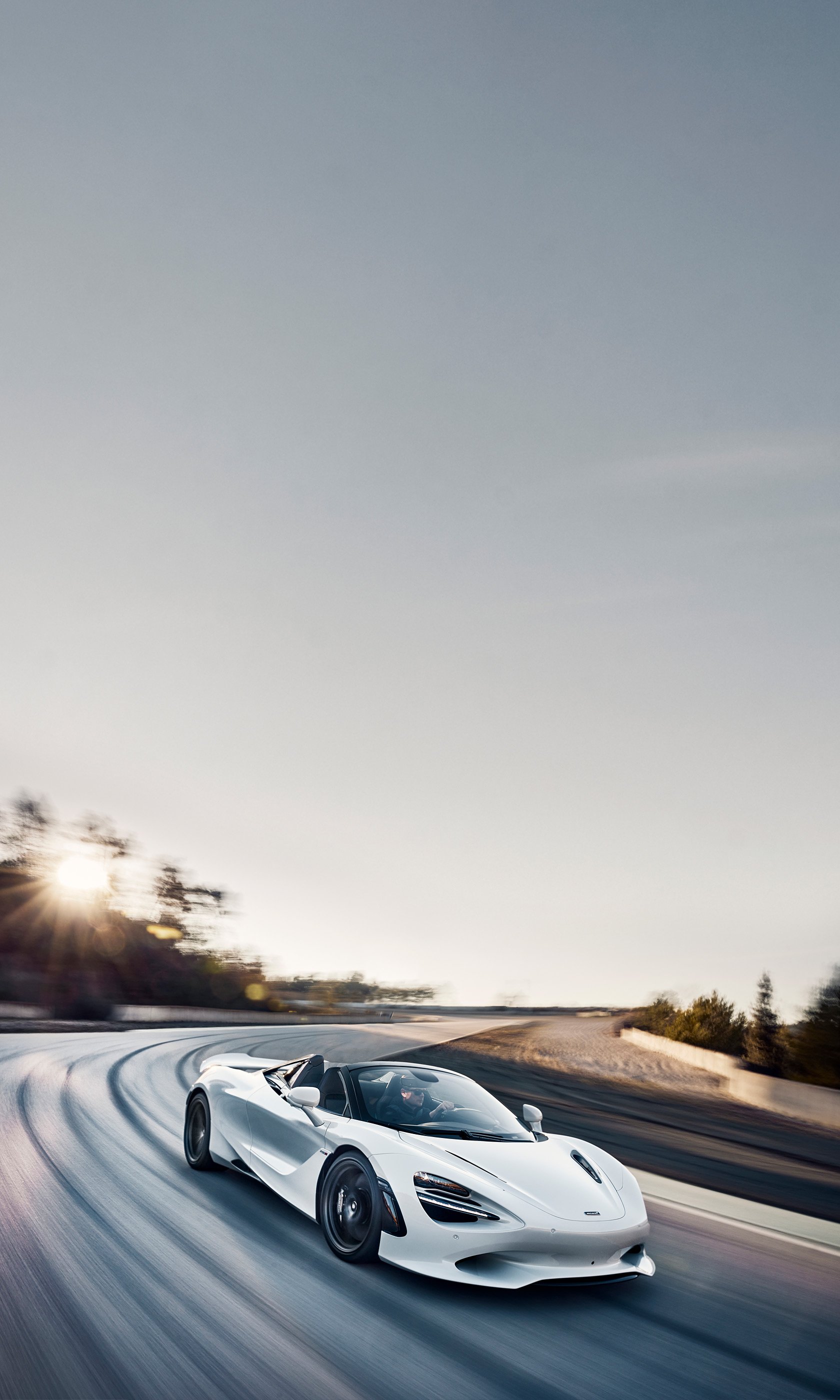 Download Vehicle McLaren 750S Phone Wallpaper
