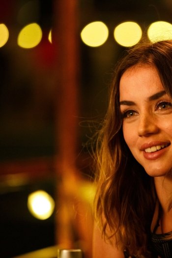 Celebrity Ana de Armas Phone Wallpaper