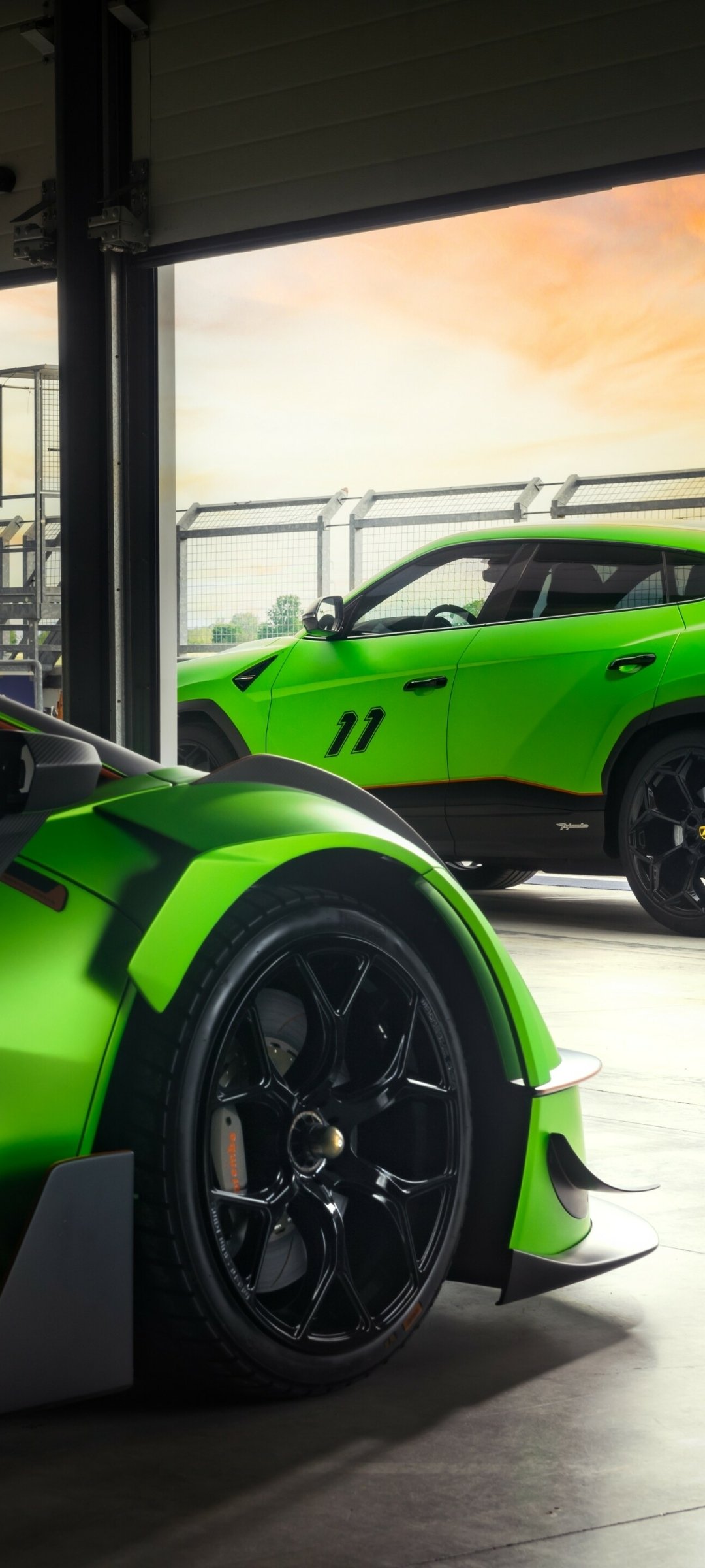 Download Vehicle Lamborghini Phone Wallpaper